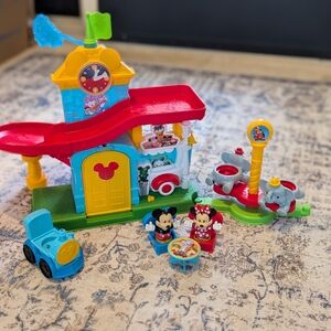 Fisher-Price Little People Disney Mickey & Friends Playset